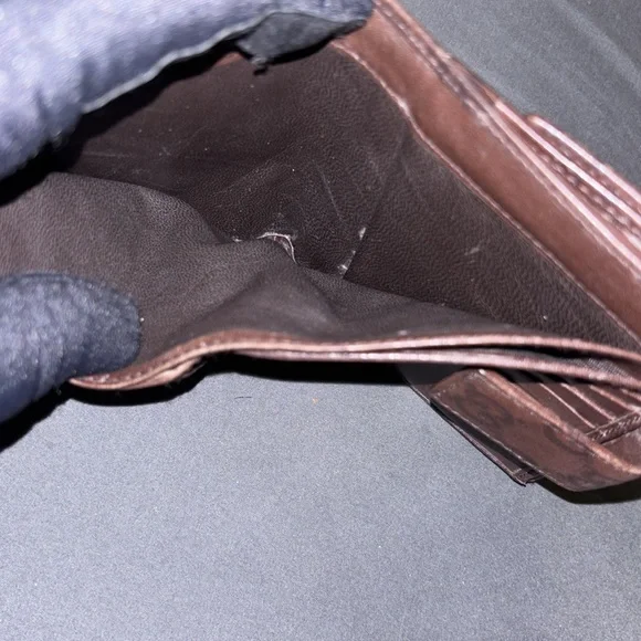Gucci Dark Brown Embossed Leather Wallet - Picture 10 of 10